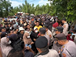 aksi unjuk rasa warga panipahan rokan hilir tuntut pemberatasan peredaran narkoba berakhir ricuh