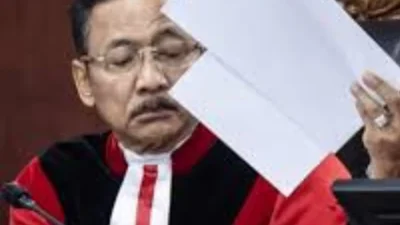 MK Ketok Palu Kepala Daerah Tetap Dipilih Rakyat! PILKADA lewat DPRD Tidak Berlaku